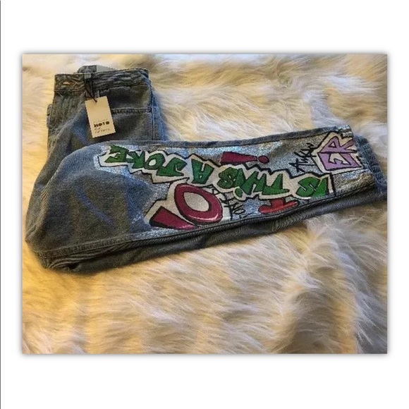 Topshop Womens Moto Mom High Waist Graffiti Jeans - Picture 2 of 9